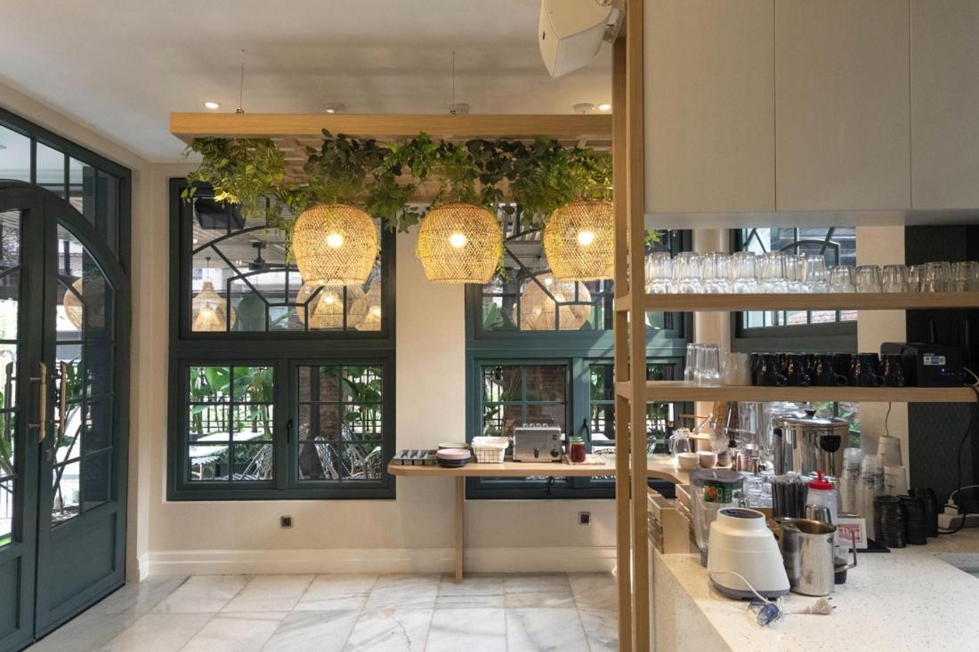Casa Living Senopati Hotel Jakarta Bagian luar foto