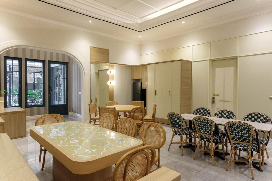 Casa Living Senopati Hotel Jakarta Bagian luar foto