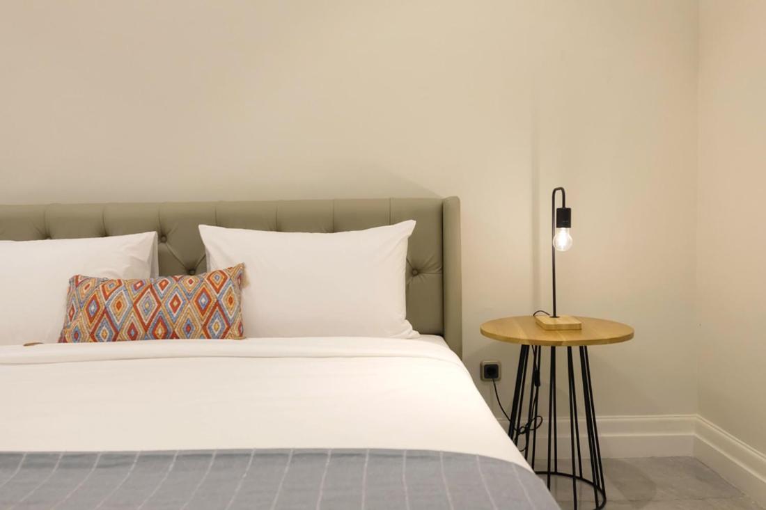 Casa Living Senopati Hotel Jakarta Bagian luar foto